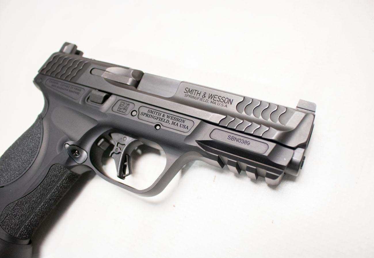 SMITH AND WESSON M&P9 M2.0 Metal Tactical 9mm Police Trade-in Pistol with Original Box and Three Magazines